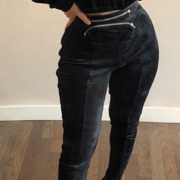 Velour set - Picture 2 of 2